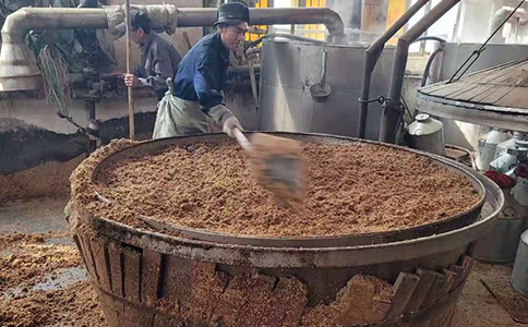 醉开心：散酒品质的卓越典范